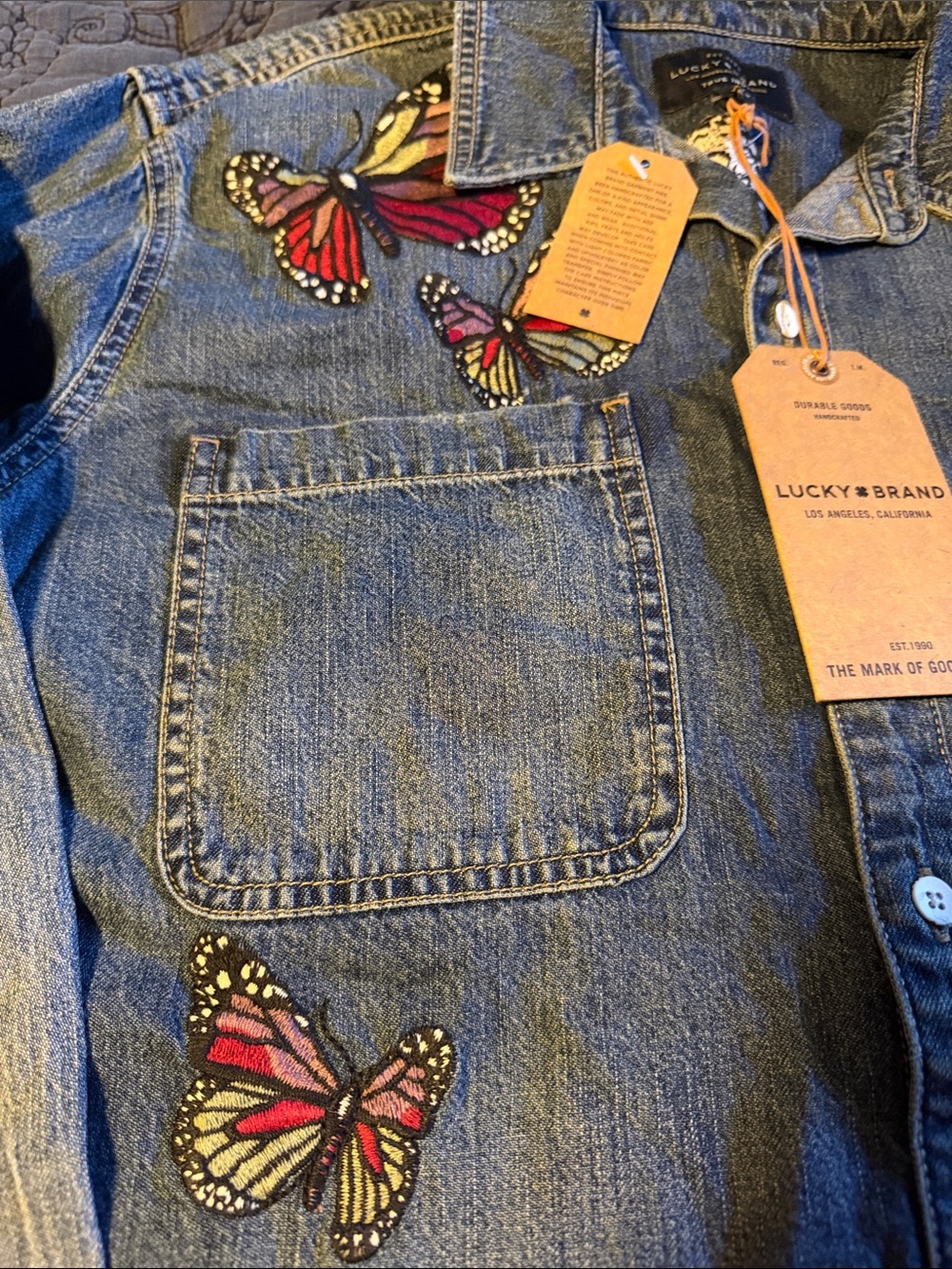 Lucky Brand Blue Denim Button-Up Shirt with Butterfly Embroidery Sz L RARE - Picture 3 of 11